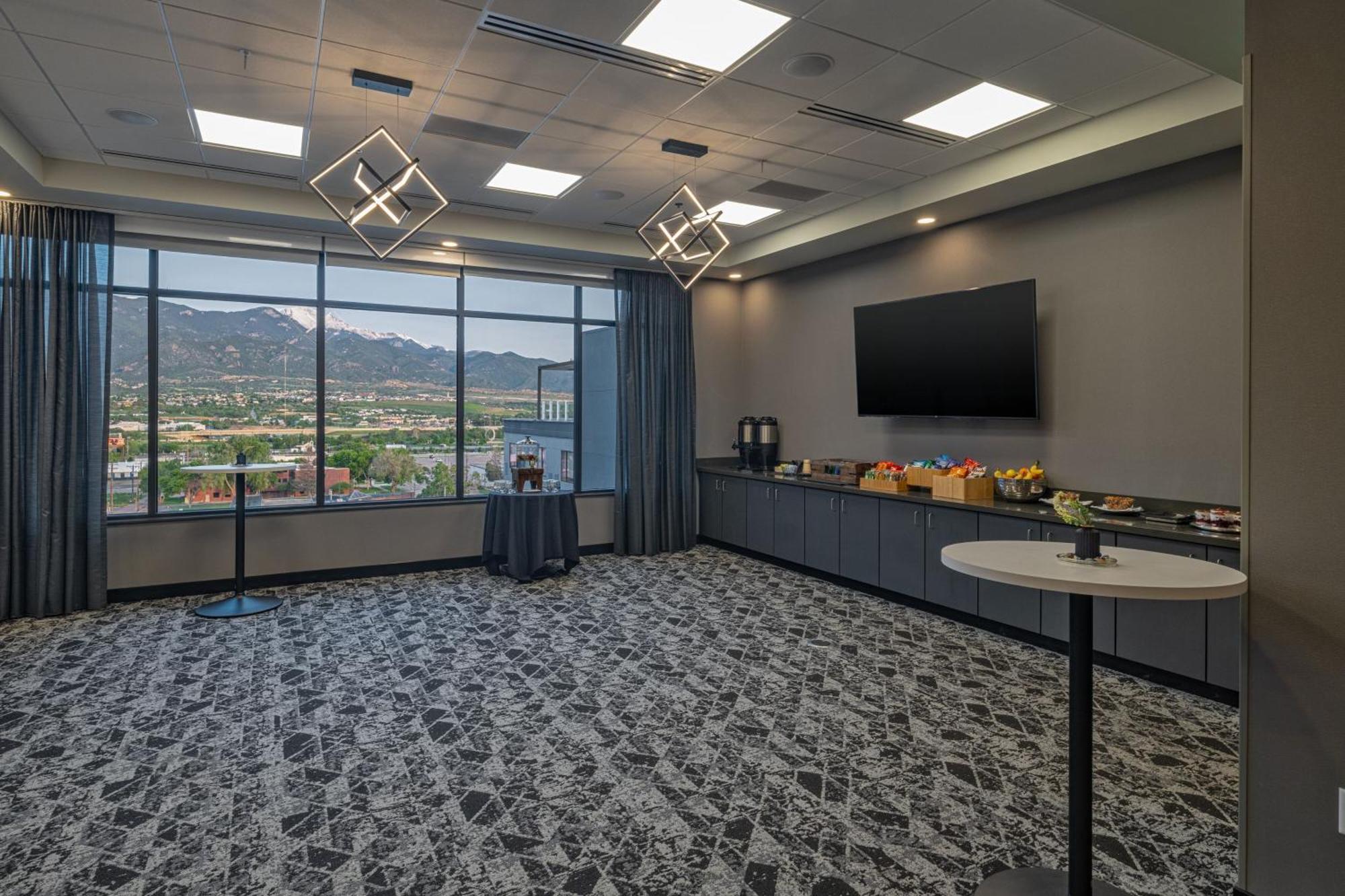 Element Colorado Springs Downtown Hotel Exterior photo